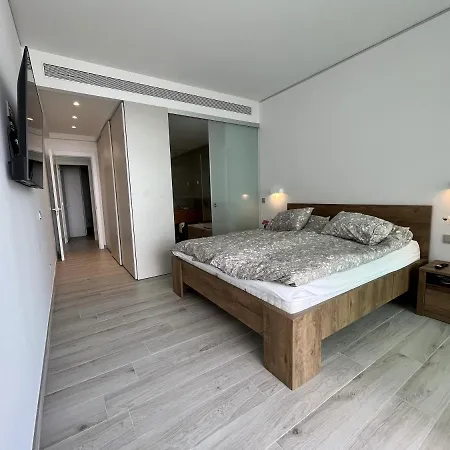 Higueron Med Two Apartment *